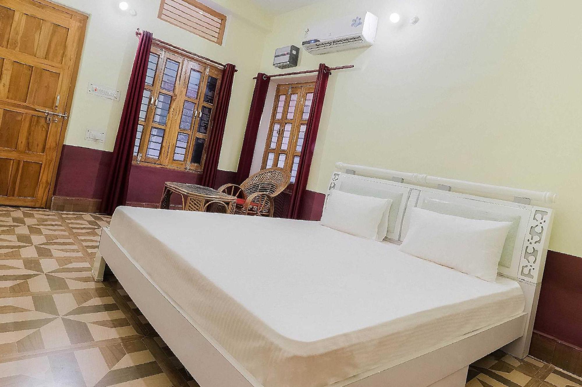 Hotel O Jyotish House Ayodhya ภายนอก รูปภาพ