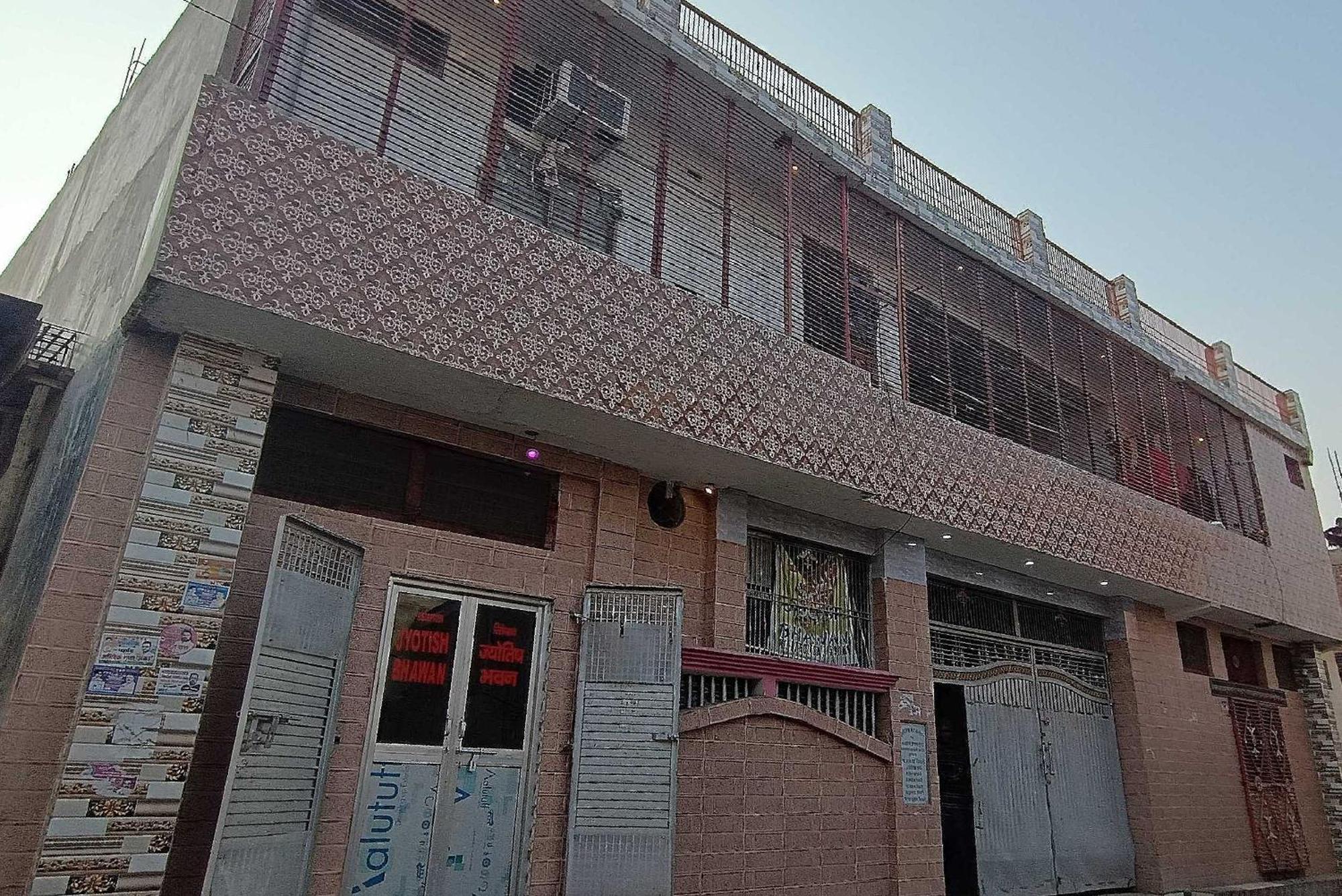 Hotel O Jyotish House Ayodhya ภายนอก รูปภาพ