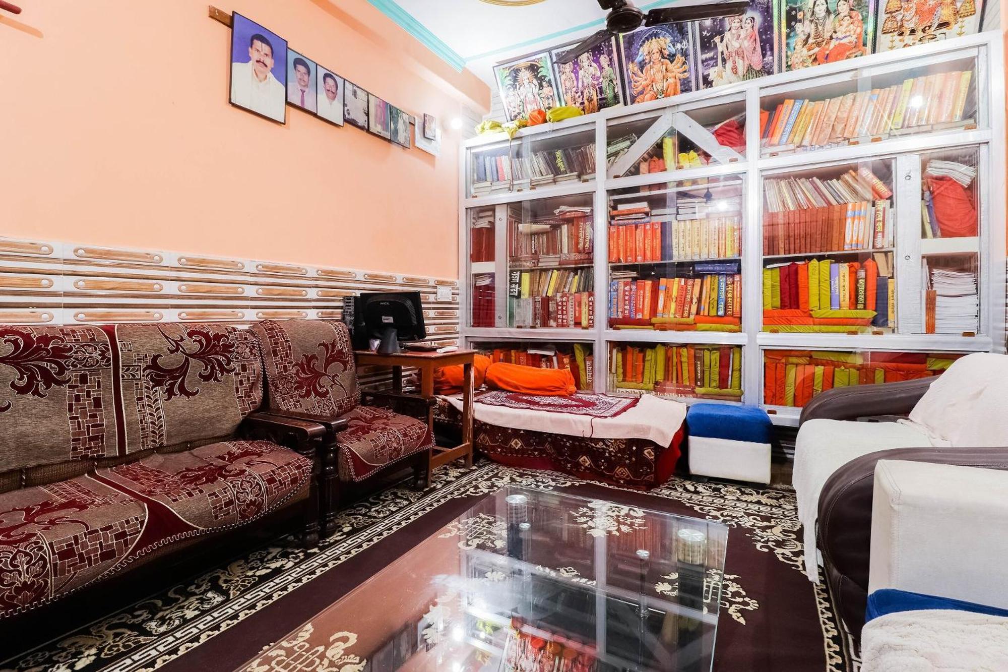 Hotel O Jyotish House Ayodhya ภายนอก รูปภาพ
