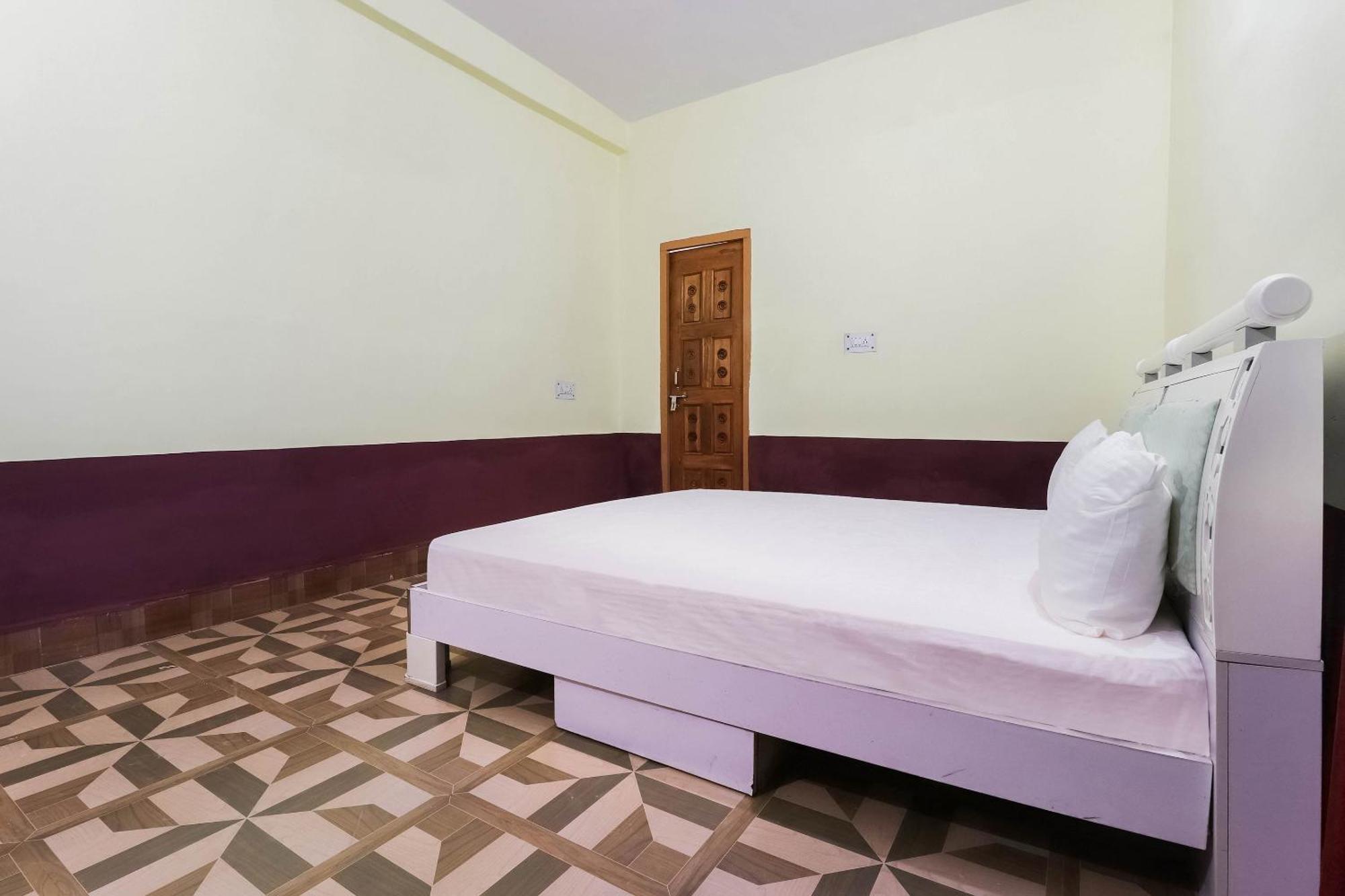 Hotel O Jyotish House Ayodhya ภายนอก รูปภาพ