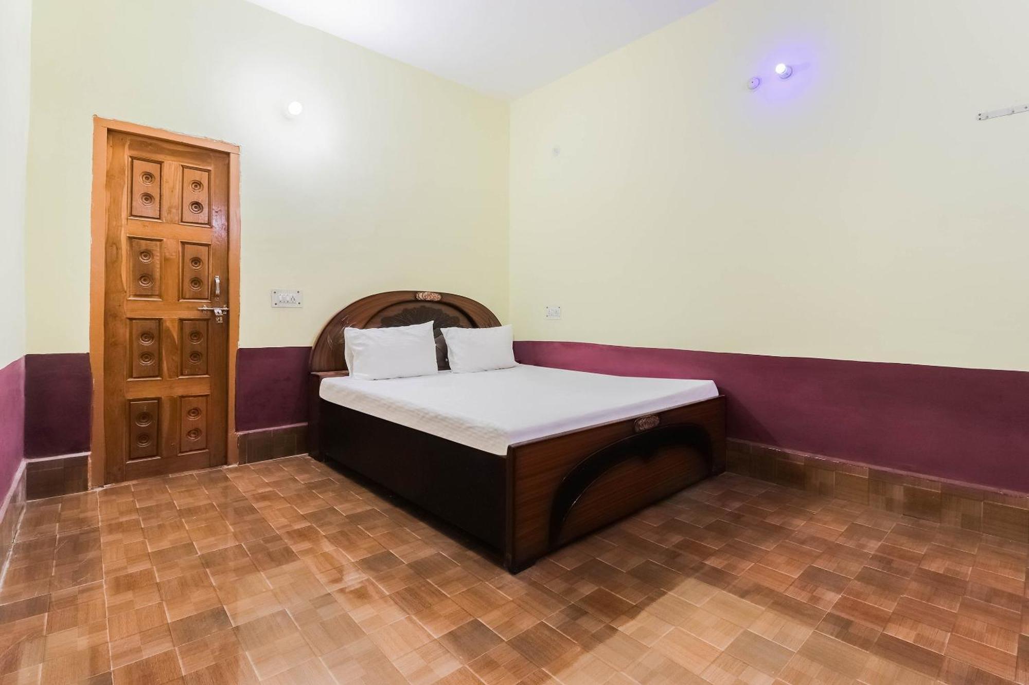 Hotel O Jyotish House Ayodhya ภายนอก รูปภาพ